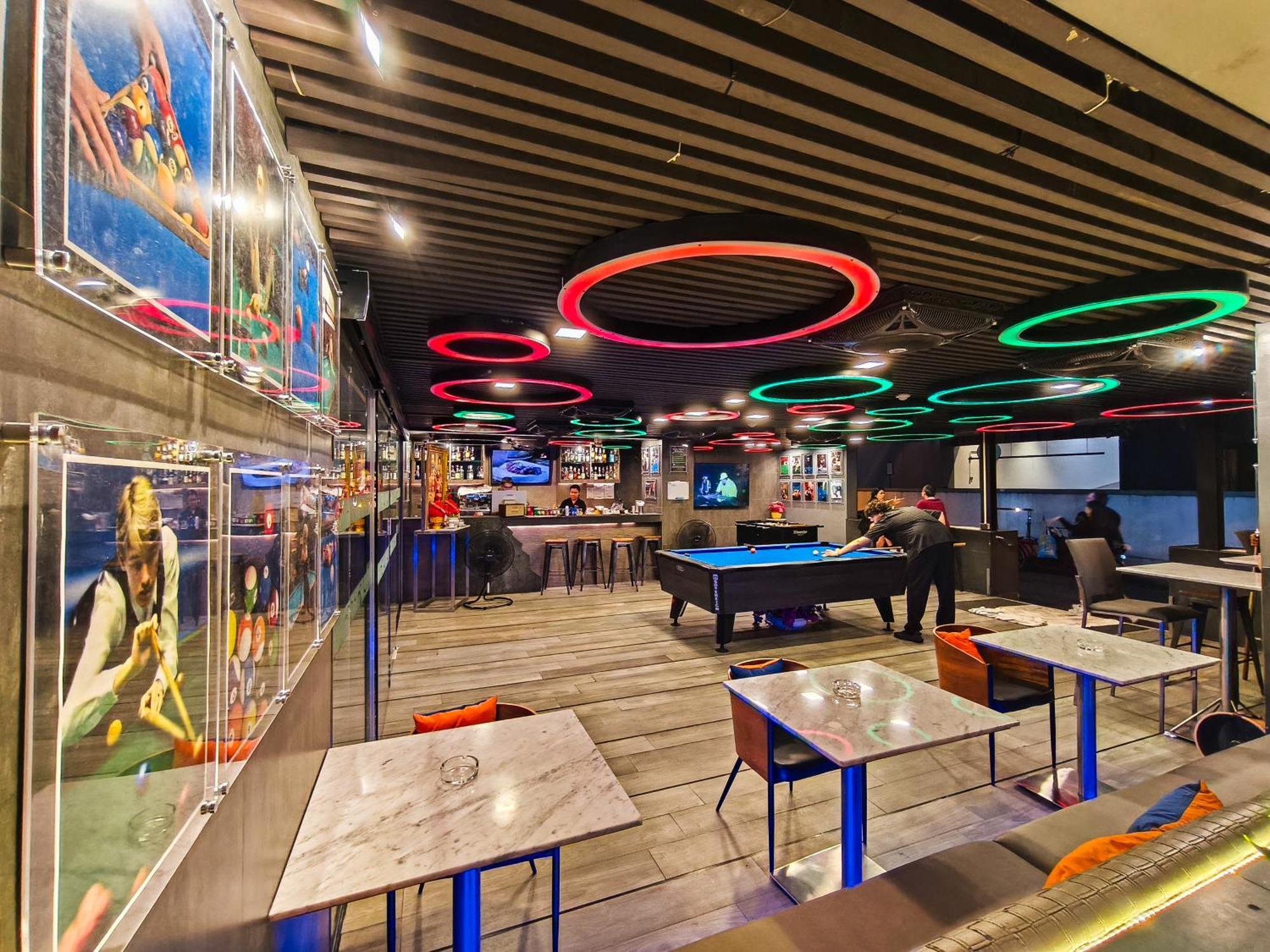 Citrus Suites Sukhumvit 6 By Compass Hospitality Bangkok Bagian luar foto