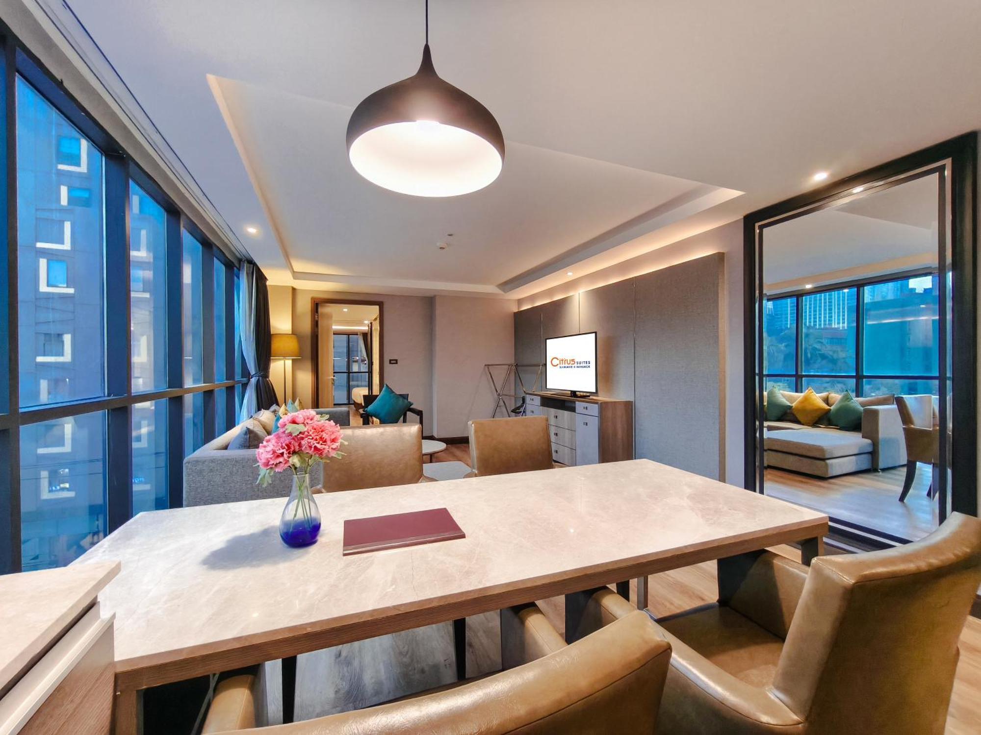 Citrus Suites Sukhumvit 6 By Compass Hospitality Bangkok Bagian luar foto