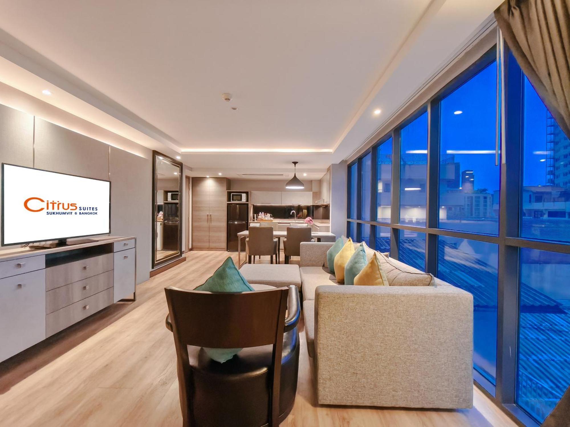 Citrus Suites Sukhumvit 6 By Compass Hospitality Bangkok Bagian luar foto